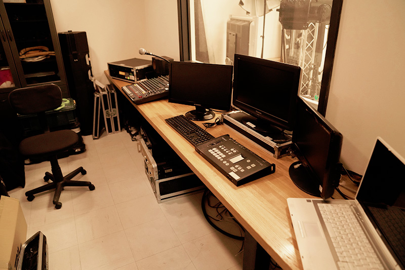 studio-01-8